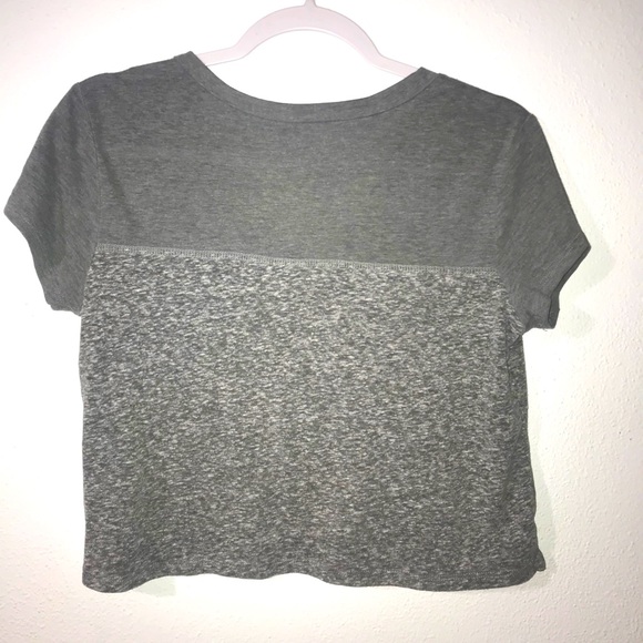 3/$15🖤Croptop🖤 - Picture 2 of 3